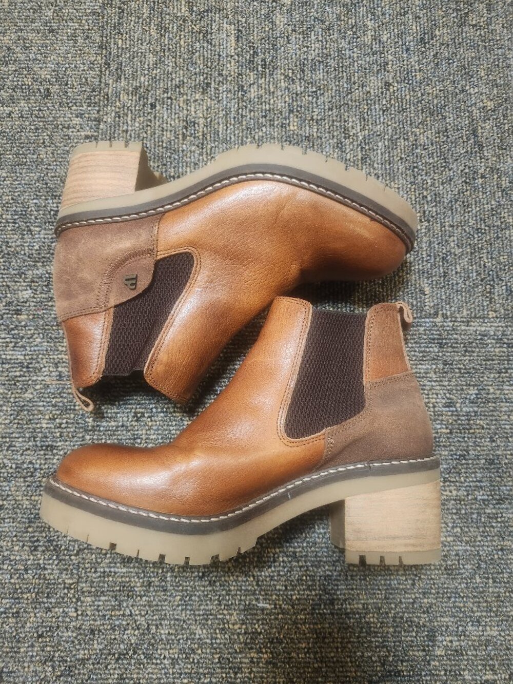 Bullboxer Jessy 2 Women's Size 6 Brown Leather Chelsea Ankle Boots Lug Sole